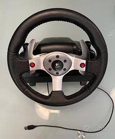 Volante g25- pedaliera-cambio inclusi