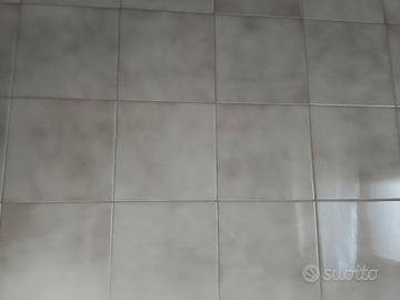 600 piastrelle da bagno mai usate