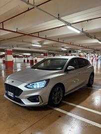 Ford Focus 1.0 ecoboost hybrid ST- Line