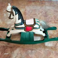 Black Friday Antico cavallo dondolo dipinto a mano