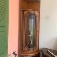 vetrinetta ad angolo