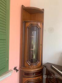 vetrinetta ad angolo