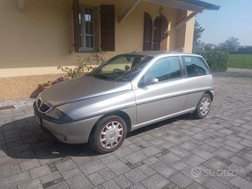 Lancia y 16v 1999