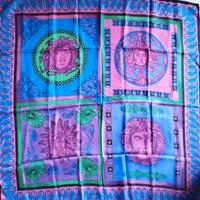 foulard Versace 
