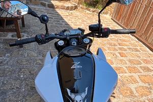 Kawasaki Z800 Bianco perla - 35 kw libretto