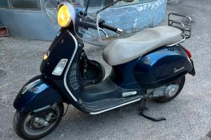Vespa 250 GTS