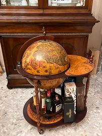 Mobile Bar Mappamondo