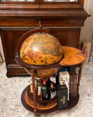 Mobile Bar Mappamondo