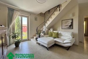 4 LOCALI A SARZANA