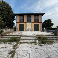 VILLA SINGOLA A CAMISANO