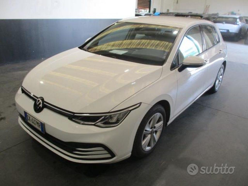 VOLKSWAGEN Golf 8ª serie