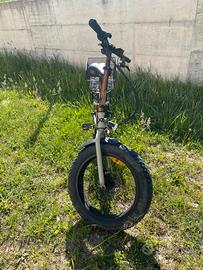 E-Bike Nilox X8 bicicletta elettrica