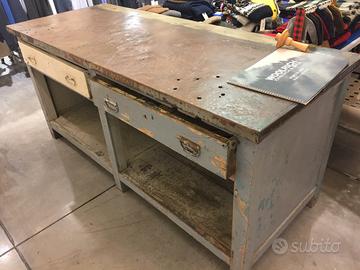 Tavolo vecchio legno