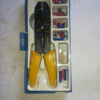 Pinza crimpatrice per terminali elettrici Pinze