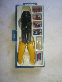 Pinza crimpatrice per terminali elettrici Pinze
