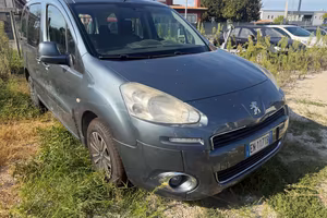 PEUGEOT Partner Tepee Mix 1.6 8V HDi 92 FAP Acti