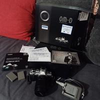 Olympus om-D E-M10 II