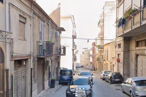 Garage auto o deposito, con stanza piano superiore