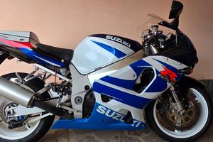 SUZUKI GSX R 750 TARGA ORO