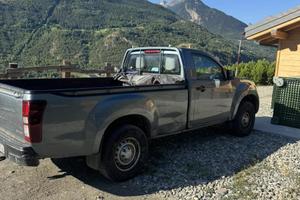 ISUZU pik up single cab
