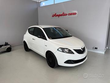 Lancia Ypsilon III 1.0 firefly hybrid Silver s&s 7