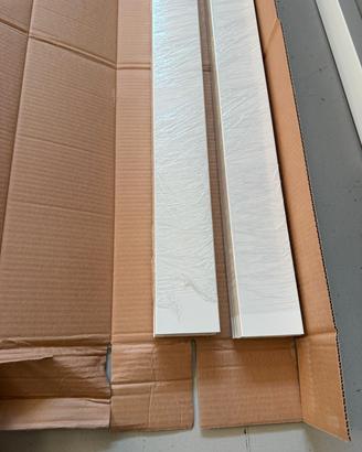 10 battiscopa in legno laccato bianco