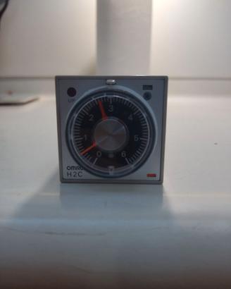 Timer omron H2C