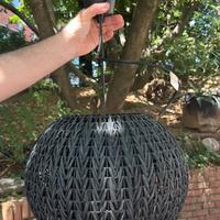 Lampadario in rattan nero