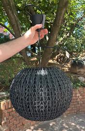 Lampadario in rattan nero