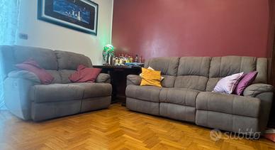 Divano 2 posti + più divano 3 posti con recliner