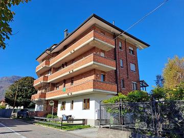 ELEGANTE APPARTAMENTO TRICAMERE PRONTO AD ACCOG...