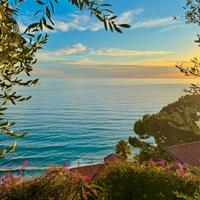 Vista mare, parcheggio privato, giardino botanico