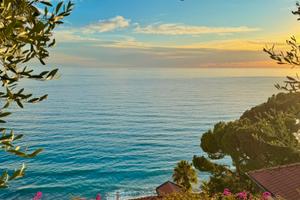 Vista mare, parcheggio privato, giardino botanico