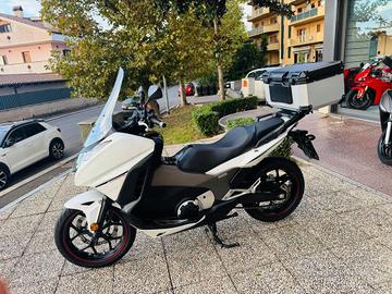 HONDA Integra 750 TUTTO INCLUSO ANCHE PASSAGGIO!