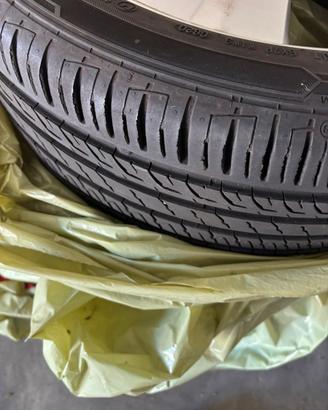 Gomme auto cerchi in lega