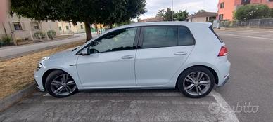 VOLKSWAGEN Golf 7 7.5 R Line 1.0 115CV Automatico