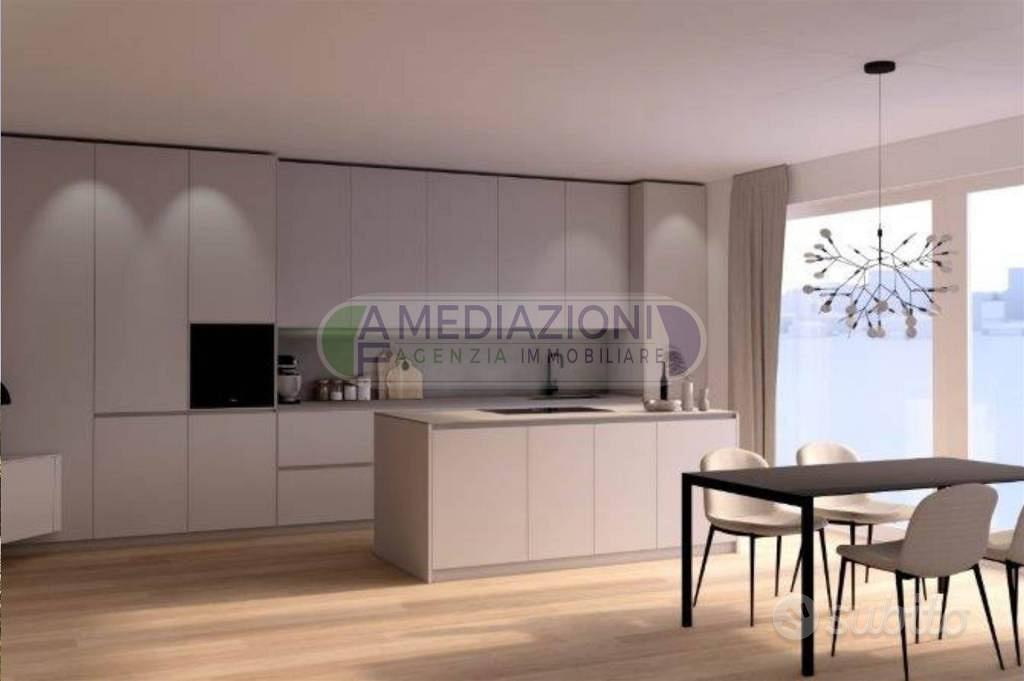 Appartamento di 101 m² con più di 5 locali e box a - Vista 3