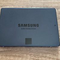 Samsung 870 QVO 4 TERABYTE sata 2.5 pollici