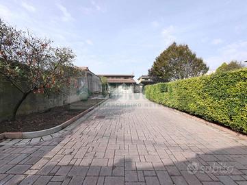 CASA INDIPENDENTE A COMEZZANO-CIZZAGO