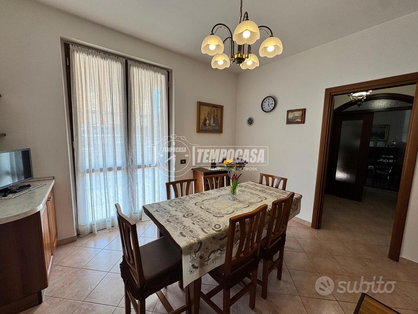 Casa – Casorezzo, Cascina Monella - Altro