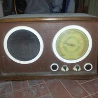 Radio a valvole anni '40