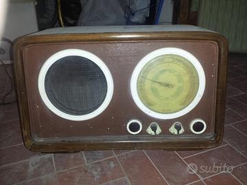 Radio a valvole anni '40