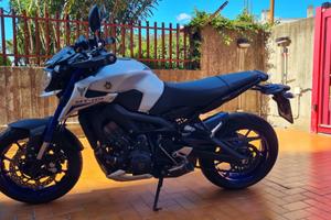 Yamaha MT-09, unico proprietario, 25.000 km