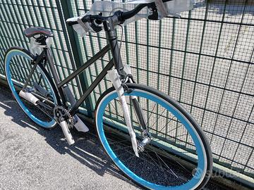 BICI CITY BIKE NUOVA MAI USATA