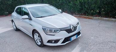 Renault Megane BERLINA Blue dCi 115 CV Business