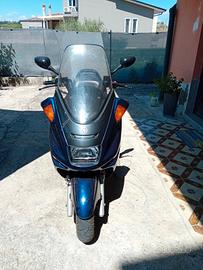 Yamaha majesty 250