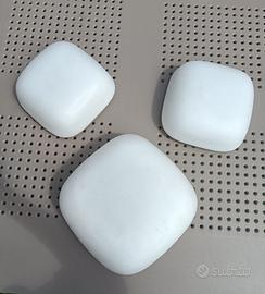 Plafoniere in vetro bianco opalino.