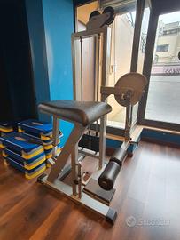 gluteous macchine Technogym  allenamento glutei