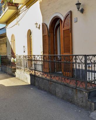 Settimanale o brevi periodi max 30 giorni