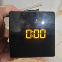 Radiosveglia Sony fatta a cubo funzionante